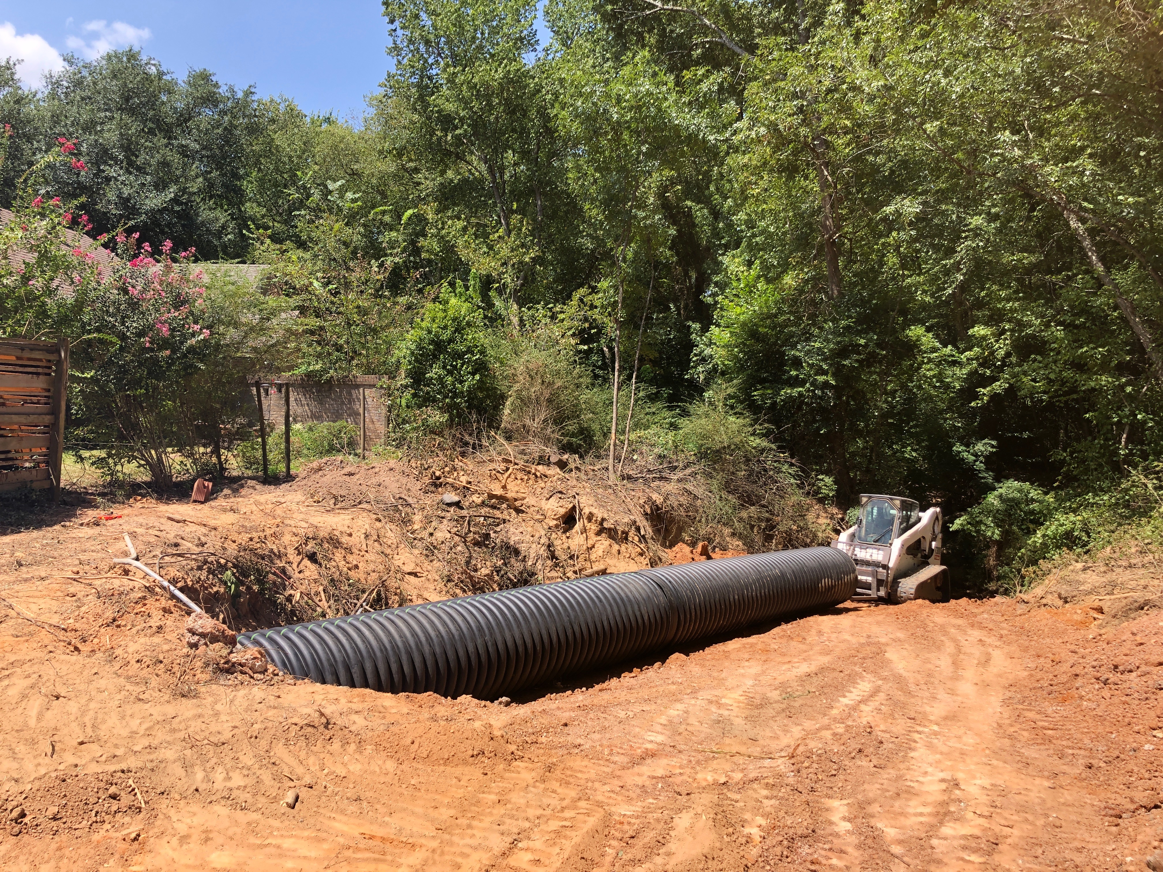 Large culvert drainage pipe installation